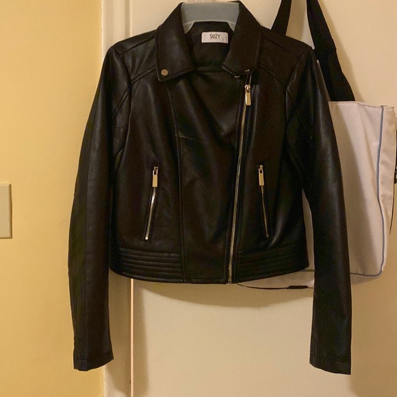 Leather jacket - Picture 1 of 1